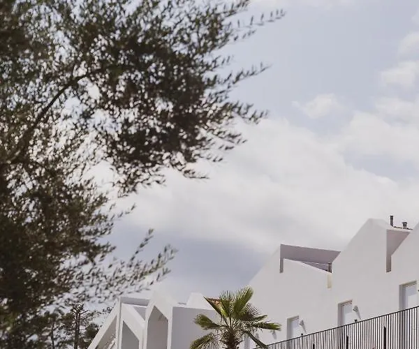 Cavo Vezal Hotel