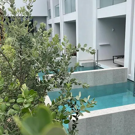 Cavo Vezal Deluxe (Adults Only)