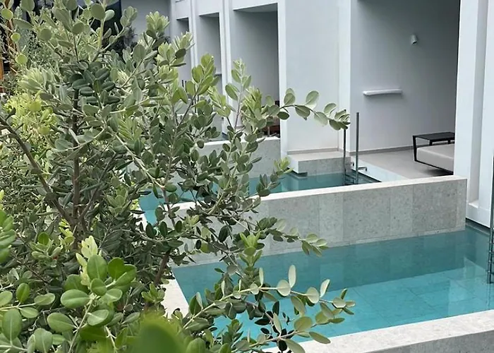 Cavo Vezal (adults Only)