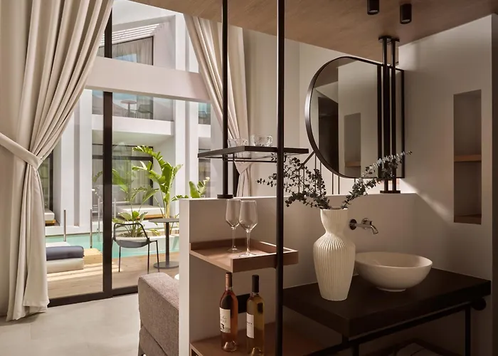 Cavo Vezal (adults Only)